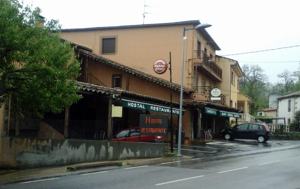 Hostal Restaurante El Final El Cabaco Exterior photo